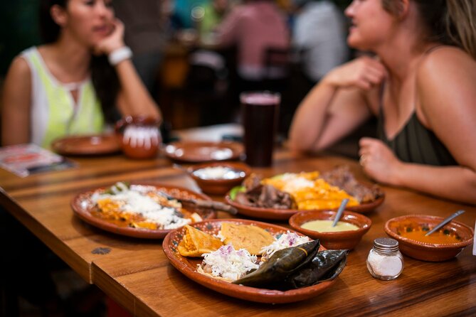 Breakfast & Market Tour in San Luis Potosí with English Guide - El Gran Tunal: güisqui from ancestral corn and prickly pear gin