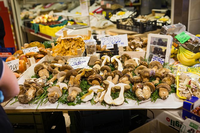 Cesarine: Market Tour & Cooking Class at Local's Home in Turin - With the Cesarina in the Market: What You’ll Actually Gain
