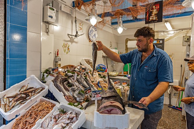 Cesarine: Small Group Market Tour & Cooking Class in Messina - Starting in Messina: The Meeting Point and Getting There