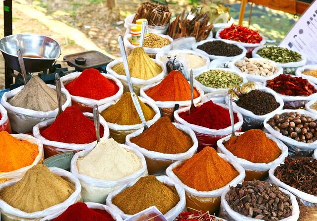 Explore the New colorful places in Mumbai Market Tour - Key highlights you’ll care about