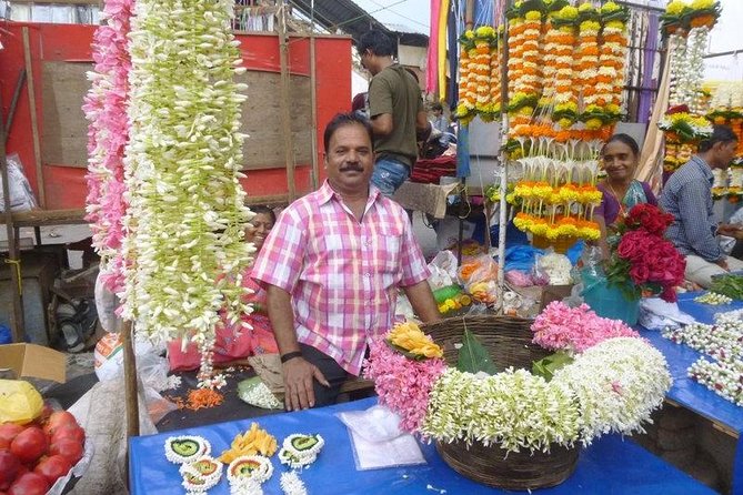 Explore the New colorful places in Mumbai Market Tour - Getting There: The McDonald’s Start You Can Find Fast
