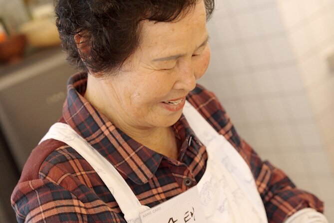 Flavors of Seoul: Grandma's Handmade Noodles to Night Market Tour - Who should book this tour, and who might skip it