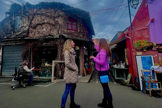 Flea Market Secrets near Montmartre: A Paris Hunt for Treasures - Price and Value: Why It’s Not Just You and Random Stalls