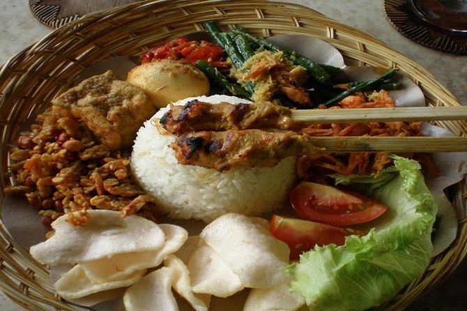 From Ubud : Ubud Balinese cooking class with Market tour - Pickup and getting there: easy inside Ubud center