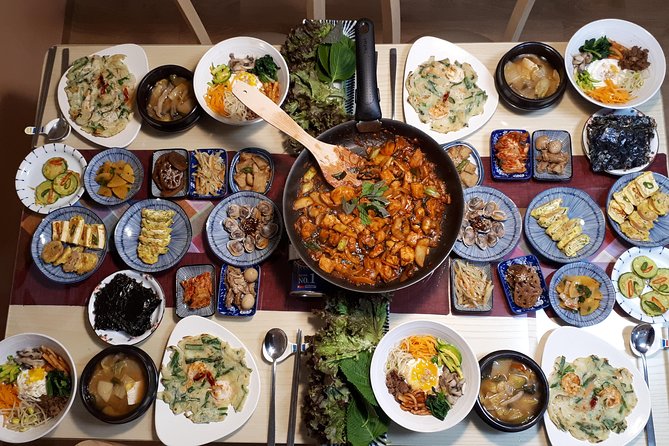 Local Home Korean Cooking Class & Market Adventure in Seoul - Mangwon Market with a chef: herbs, seasonality, and snack breaks