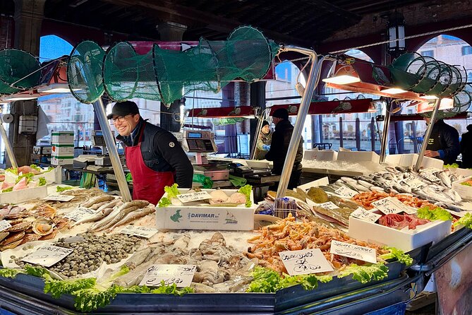 Market Tour and Cooking Class with a Local Venetian Chef - Rialto Market: picking ingredients the way Venetians actually shop