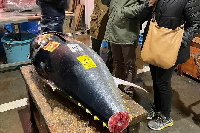 Master the art of Sushi : Toyosu Market Tour & Tuna Cutting - Azabujuban sushi class: cutting tuna and making nigiri parts-by-parts