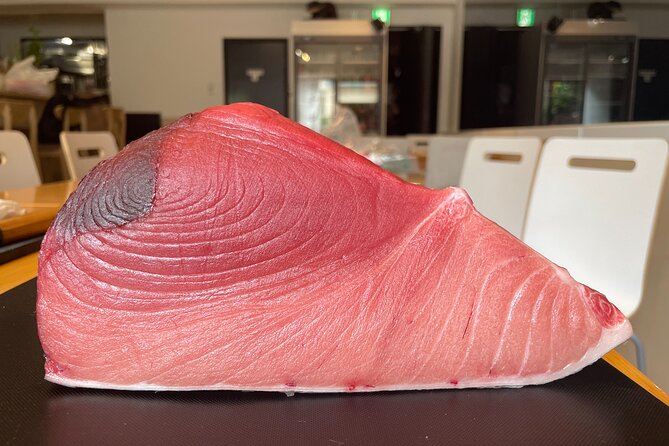 Master the art of Sushi : Toyosu Market Tour & Tuna Cutting - Lunch: why eating what you make is the real payoff