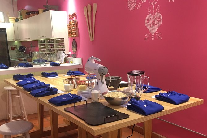 Mastering Mexican Salsas Cooking Class and Market Tour - Mercado de Medellín stop: learning what chiles and tortillas actually mean