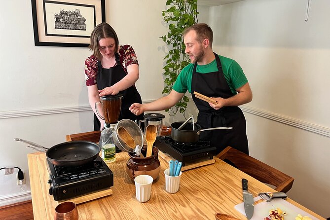 Medellín Market Tour, Cooking Class and 3-course Mexican Feast - Why Mercado de Medellín is a great start (and not just a quick stop)