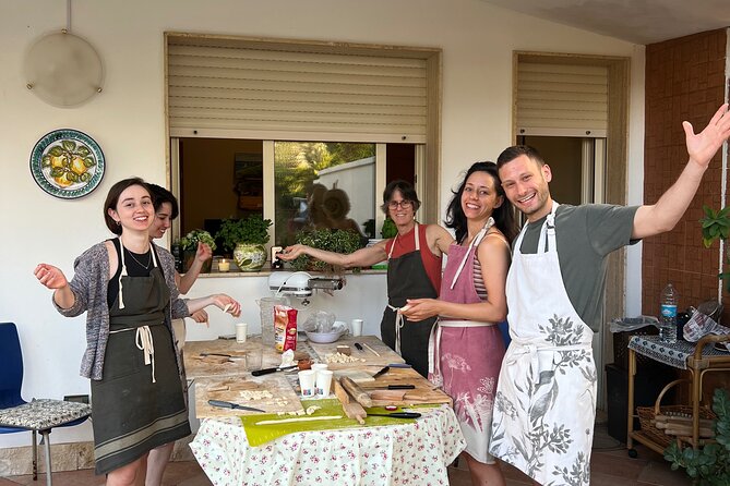 Ortigia market tour and traditional cooking lesson - Why the small group size (max 6) is a real advantage