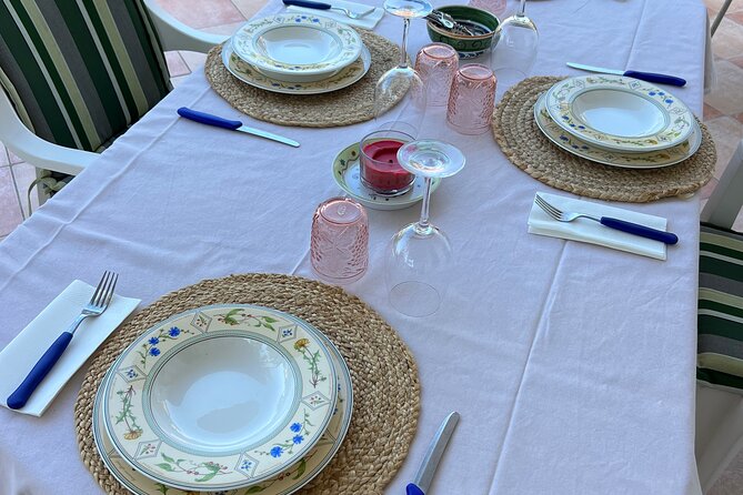 Ortigia market tour and traditional cooking lesson - Who should book this Ortigia market + cooking lesson?