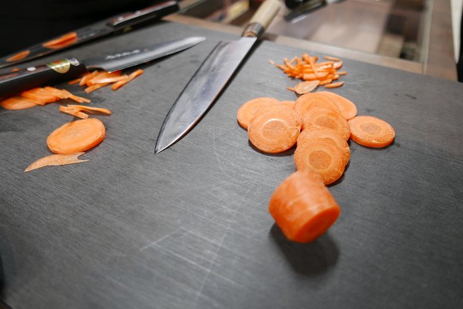 Osaka Food Walking Tour with Market Visit - Who should book this Osaka food walking tour