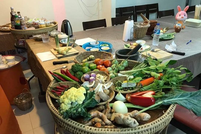Phuket Easy Thai Cooking Class and Market Tour - Open kitchen cooking with real instruction (and AC that people care about)