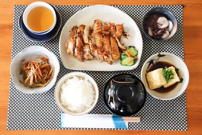 Private Market Tour and Cooking Class with Kanae, a Sapporo Local - Timing the Meal: When Lunch Hits and Why It Works