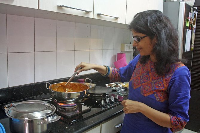 Private Market Tour and Vegan Indian Cooking Demo in Andheri West Mumbai - Lunch or dinner choice: fitting it into your Mumbai day