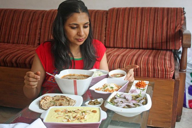 Private Market Tour and Vegetarian Cooking Class in Mumbai - Cooking roti or paratha: the core skill