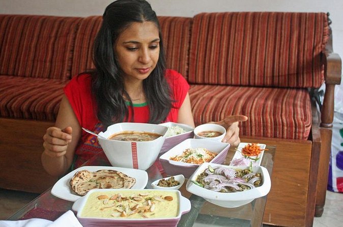 Private Market Tour and Vegetarian Cooking Class in Mumbai - Paneer makhni and dal: the Punjabi building blocks