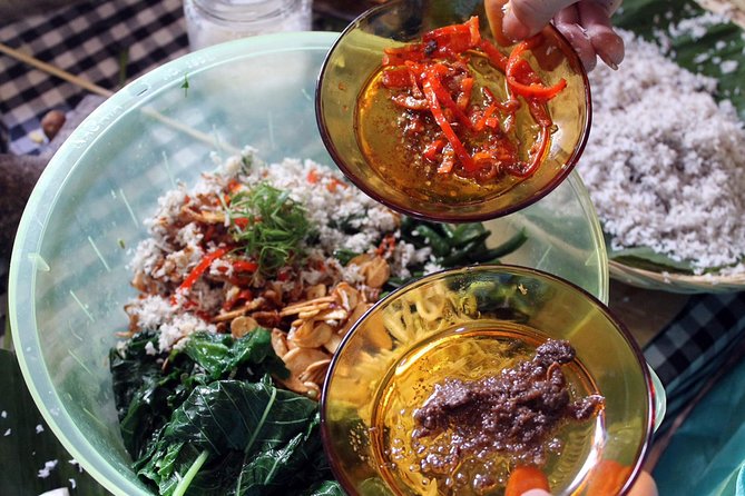 PRIVATE Ubud Market Tour & Balinese Cooking Class with Putu - Meet Putu: a private lesson in a family compound home