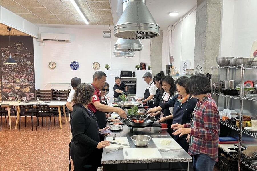 Real Paella Cooking Class – Market Visit & Sangría Workshop - Who This Class Fits Best (and Who Might Skip)