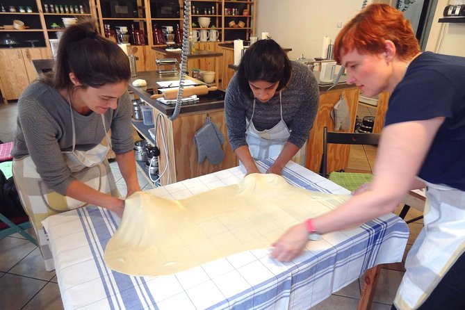 Štrukli cooking class with Dolac Market Tour - Dolac Market first: what this stop is really for