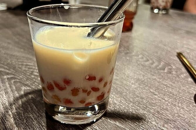 Taipei Fresh Market Tour and Colorful Bubble Tea Making - The Market-to-Studio Switch: Why It Makes the Cooking Stick