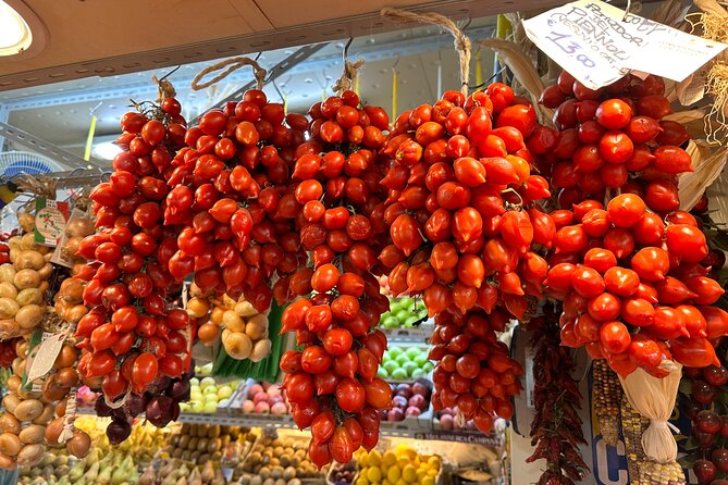 Tasty Trionfale Farmers Market Food Tour and Local Wines Tasting - Prati and Borgo: a quick walk through Rome’s lived-in neighborhoods