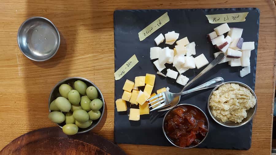 Tel Aviv: 2-Hour Jaffa Flea Market Tour with Tastings - What You’ll Taste in a 2-Hour Loop Through Jaffa