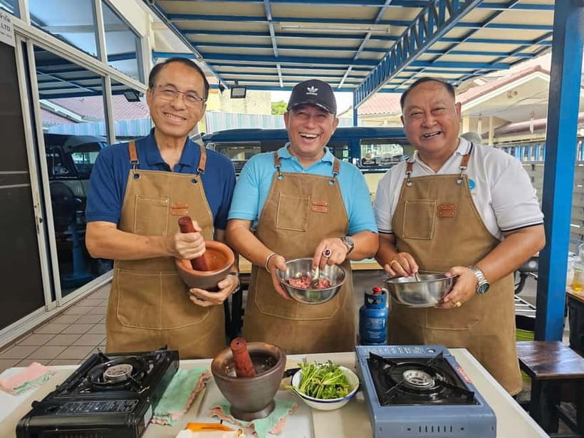 Thai Herbal Cooking Class & Market Tour in Bangkok - The Herb Market Walk: What You Actually Learn There