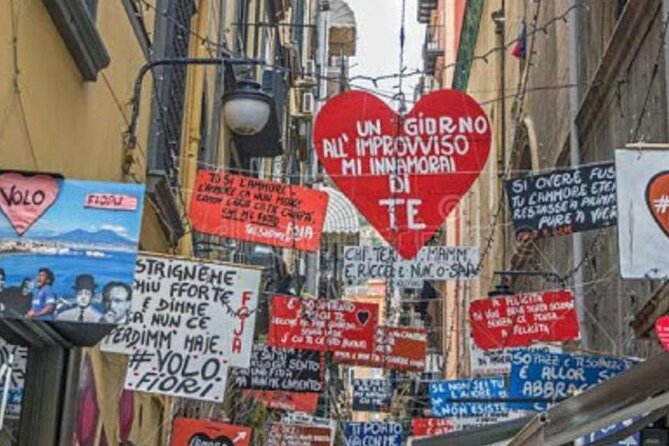 The Spanish Quarters, Street Art and Local Market Tour in Naples - Spanish Quarter energy in just 2 hours