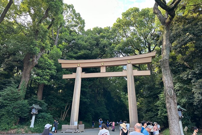 Tokyo Morning Tour: Asakusa, Meiji Shrine and Tsukiji Fish Market - Price and What You Actually Get for $157