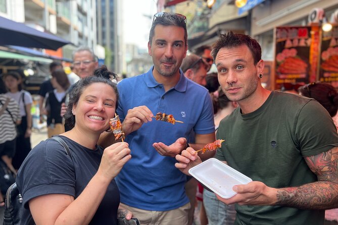 Tokyo: Tsukiji Fish Market Food and Walking tour - Stop 2: Tsukiji Fish Market—Where History Meets the Sizzle