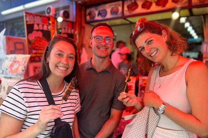 Tokyo: Tsukiji Fish Market Food and Walking tour - The Guide Factor: How Small Groups Make Tsukiji Feel Easier