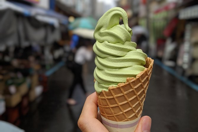 Tsukiji Fish Market Food Tour: Seafood, Street Food & Hidden Gems - Tsukiji at 9:00: the value of going with a map, not hope