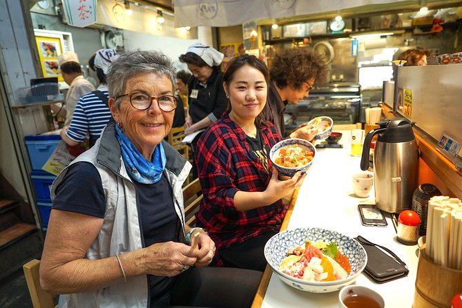 Tsukiji Fish Market Small-Group Food Walking Tour - Price and value: why $87.37 can make sense in Tokyo
