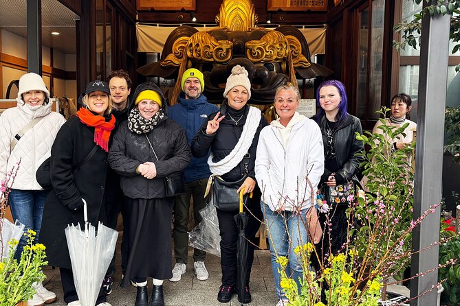 Tsukiji Fish Market: Street Food Tour with Tasting - Stop 3: Tsukiji Fish Market Atmosphere Where Traders Work