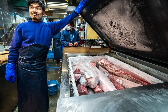 Tuna Auction and Market Tour at 'Activity Maison Kissako' - Breakfast of Supreme Tuna Sashimi (Plus Beverages in the Kitchen)