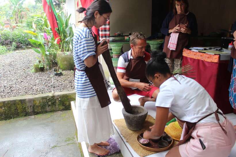 Ubud: Balinese Cooking Class and Market Tour - Price and logistics in Ubud: what $23 really buys