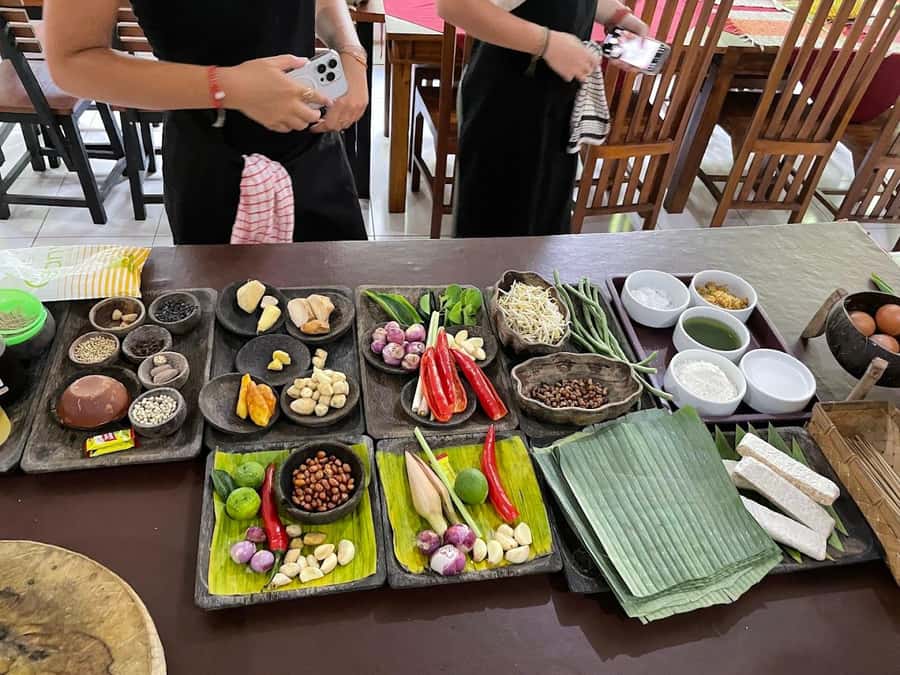 Ubud: Balinese Cooking Class, Rice Field & Market Tour - A 5-hour Bali food day that starts at the market