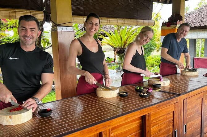 Ubud Cooking Class with Optional Market Visit Pickup Included - Ubud Market-to-Kitchen: Why This Class Works