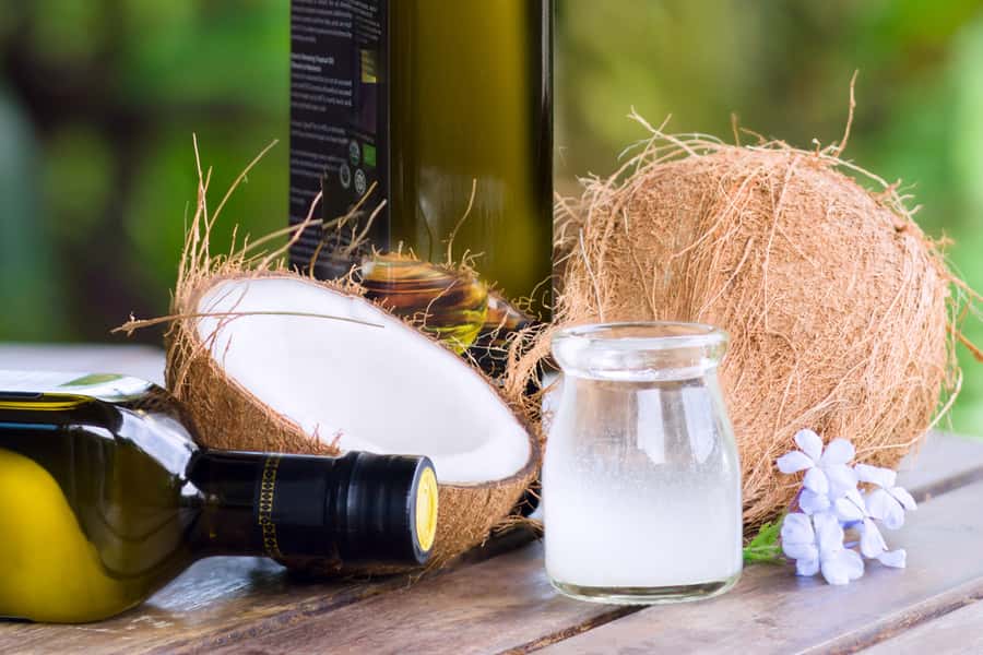 Ubud: Virgin Coconut Oil Making Class and Market Tour - Market walk in a Balinese family day: what you’ll be buying