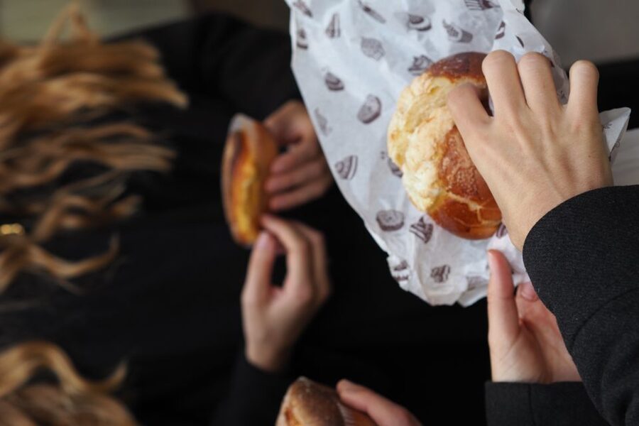 Valencia: Morning Food Tour with Central Market Visit - Drinks pairings: what to expect and how to handle them