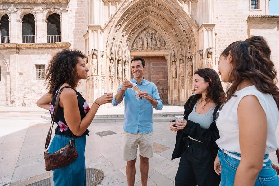 Valencia: Morning Food Tour with Central Market Visit - What you learn beyond the menu