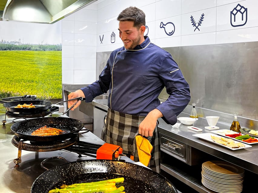 Valencia: Paella Cooking Class with Central Market Tour - Paella Lessons You’ll Want to Repeat: From Valenciana to Seafood