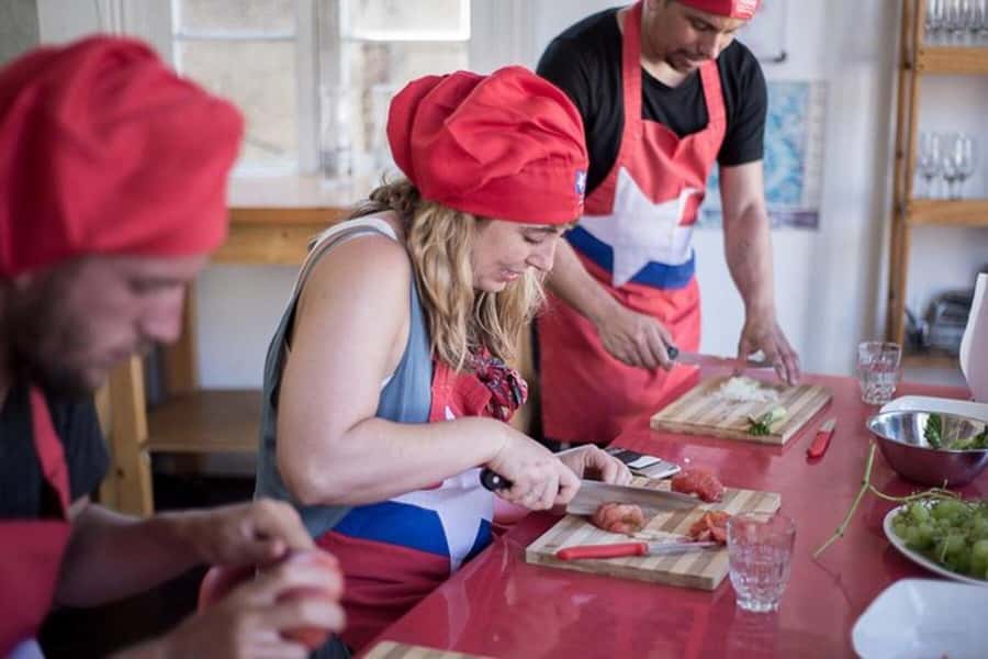 Valparaiso: Chilean Cooking Class with Fresh Market visit - The first step: pebre prep and working like a home cook