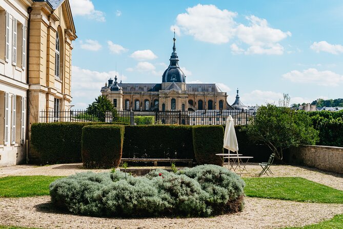 Versailles: Farmers Market & Royal Vegetable Garden Food Tour - Where you meet and how the 3-hour timing feels