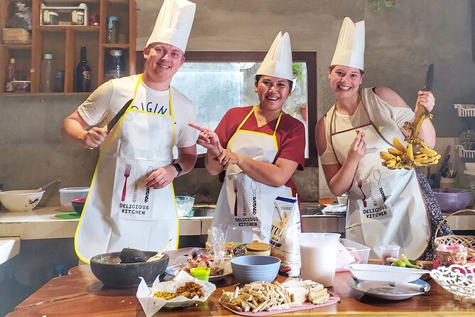 Yogyakarta Cooking Class and Market Tour - Market Morning in Yogyakarta: Picking Ingredients That Make Sense