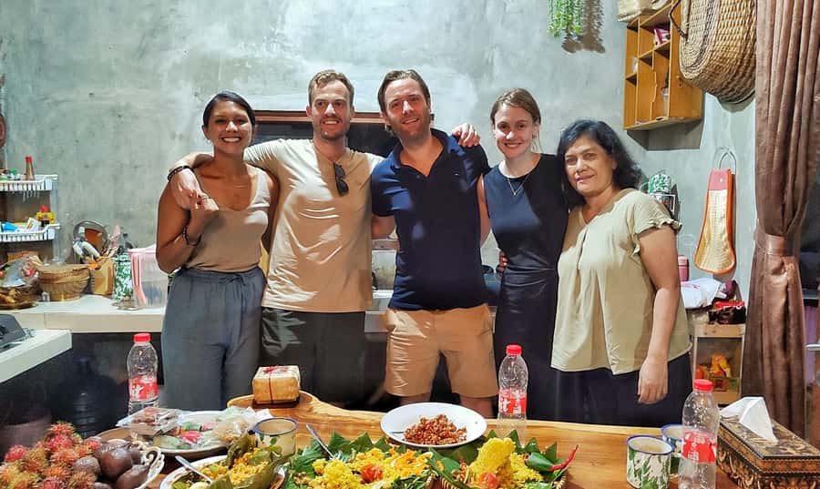 Yogyakarta: Cooking Class with Market Visit and Hotel Pickup - Rice Plantation Stop: Understanding Java’s Staple Crop